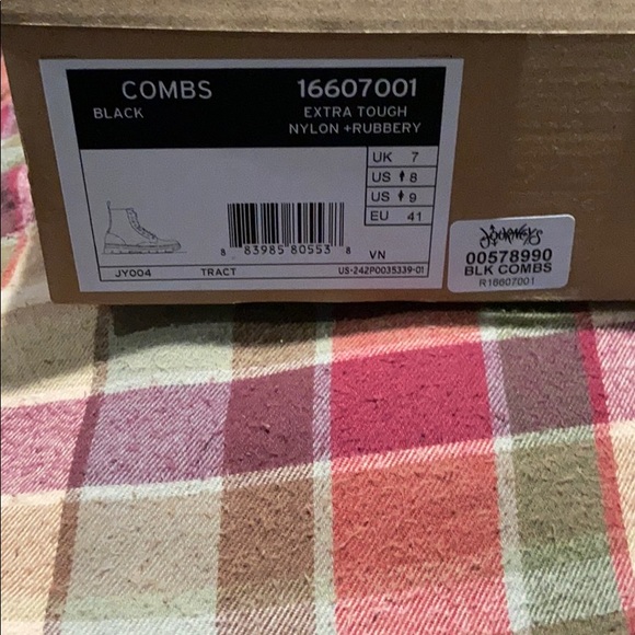 Doc Marten Combs - Picture 4 of 4